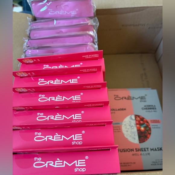 Peachy Keen Beauty box/Skin Care Box/Self Care Box/Jewelry/Hair Care - Picture 6 of 7